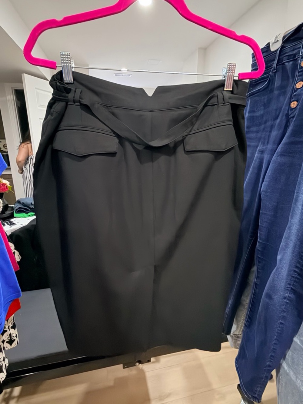 Old Navy Black Tie-Waist Skirt - Picture 2 of 4